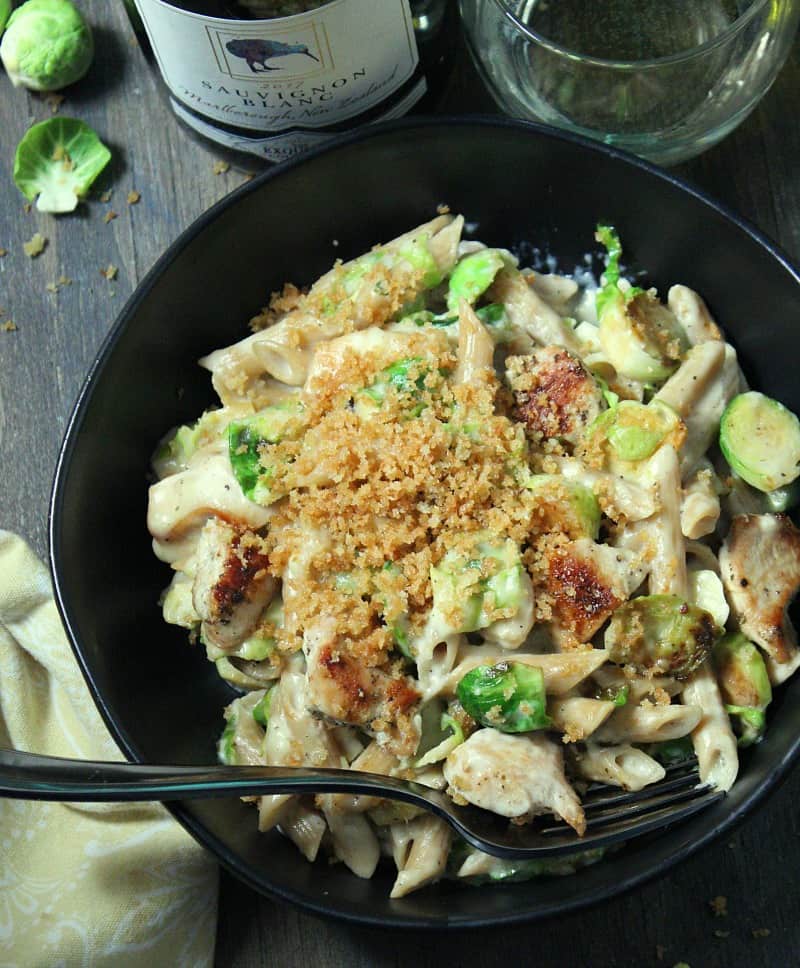 Cheesy Chicken Pasta with Brussels Sprouts ~ 1 pan ~ seared chicken, brussels sprouts + gruyere/white cheddar cheese sauce topped with toasted bread crumbs.