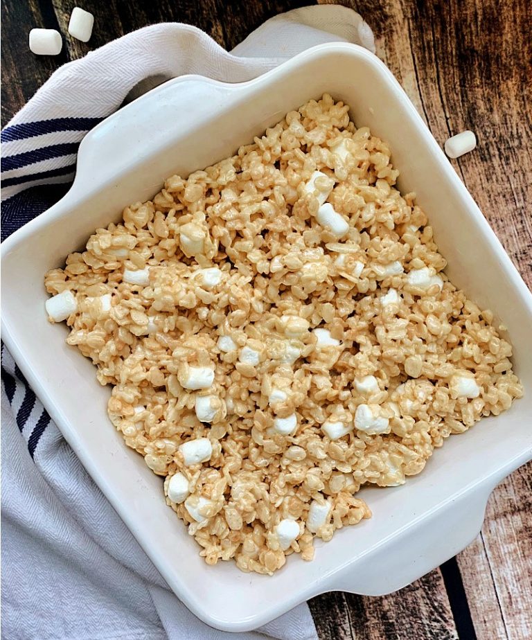 Best Rice Krispie Treats perfect marshmallowcereal ratio A Gouda Life